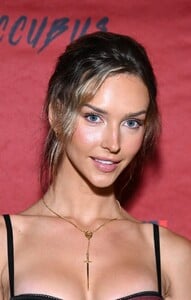 Rachel Cook - ‘Succubus’ Special Screening @ Los Angeles [2024.09.20] special-screening-of-succubus-los-angeles-september-20-2024-v0-xkqt2xpn05qd1.jpg