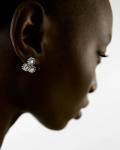 SelimMouzannarPoppyEarring_980x_crop_center.thumb.webp.c2cbc4b13bdd027ad5d37b117a2925ab.webp