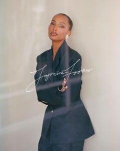 Step into the @jastookes edit. From sleek silhouettes to statement accessories, this edit captures the essence of Jasmine’s chic, understated aesthetic. It’s a perfect balance of classic sophistication and contemp.jpg
