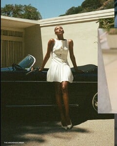 The @jastookes edit reflects the perfect blend of vintage aesthetics with modern elements, crafting a curation of timeless pieces perfect for anyone looking to build or refine their capsule wardrobe. (1).jpg