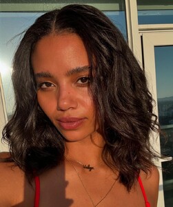 ValynDobson2b3.thumb.jpg.9a00f0605920e8a29a900292418e5354.jpg