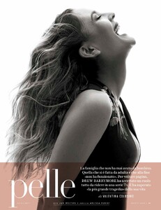 VanityFairItalia-20170208-057.thumb.jpg.3f420f739765486b1d61ca357a1cada3.jpg