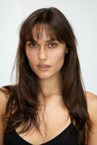 VictoriaFrost1a4.thumb.jpg.53a498ee30b4fa141733f71cd46c63c4.jpg