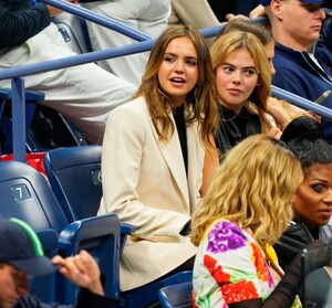 bailee-madison-at-u.s.-open-tennis-championships-in-new-york-09-06-2024-4.jpg