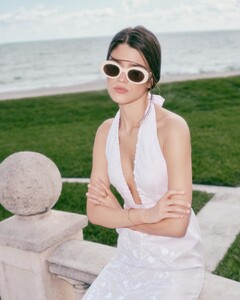 bloomingdales posts 2024-06-27 19.15 C8uiCeBh4uH_1_1 449406502_456757847107816_8338223321974904089_n.jpg