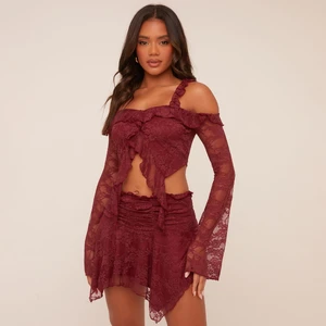 clothing_03_090625_sq.webp