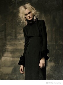 dramatic-looks-fashion-shoot07.thumb.jpg.84da5392724ddbf6cc499457d2074e47.jpg
