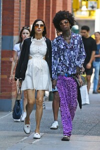famke-janssen-turns-heads-during-casual-stroll-in-new-york-5.thumb.jpg.4970c32f6de25bf0ecf10d52c76288f9.jpg