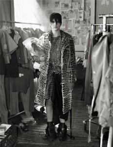 fashion_bailout_04.thumb.jpg.76242d633080ae7cda7ad7909f378a9f.jpg