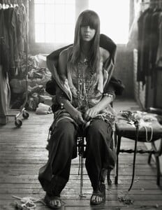 fashion_bailout_10.thumb.jpg.f841f43443dbf86c688d5451cd86cfbe.jpg