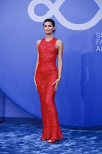 isabeli-fontana-at-the-cnmi-sustainable-fashion-awards-2024-during-milan-womenswear-springsummer-2025-092224-23593757945.thumb.jpg.0e51330a25186d5f2780e635f74a65db.jpg
