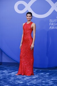 isabeli-fontana-at-the-cnmi-sustainable-fashion-awards-2024-during-milan-womenswear-springsummer-2025-092224-62253757944.thumb.jpg.b88d54251171d9b1c15bdabfc8b79cd0.jpg