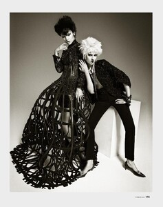 jack-waterlot-punk-vogue-ukraine-nov-2015-1(10).thumb.jpg.e5d865ad6e871a2ecfcaa6cdcaf15ed3.jpg