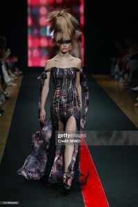 liisa+- f03hobeikaHC-19m.jpg