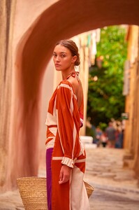 mare-di-latte-blouse-1_f0329b7a-802c-412a-8a27-431bcbde3fcc.jpg