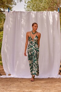 mare-di-latte-robe-longue-dos-nu-3_415d0a46-5f65-4f77-aba2-2d54bee7bf94.jpg