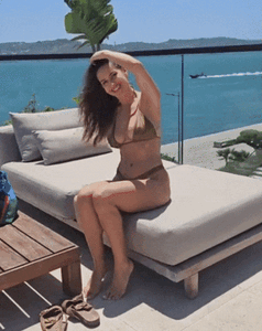 mariana monteiro gif (2).gif