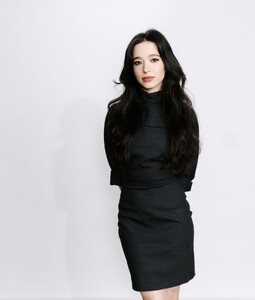 mikey-madison-2024-tiff-portraits-september-2024-0.jpg