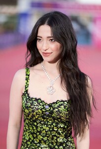 mikey-madison-at-anora-premiere-at-50th-deauville-american-film-festival-09-12-2024-2.jpg