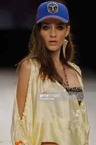 mo s07triton-71437983-SPFW--.jpg