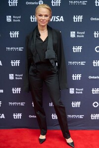 pamela-anderson-at-last-showgirl-premiere-during-toronto-international-film-festival-09-06-2024-8.jpg