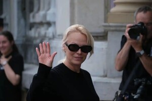 pamela-anderson-sizzles-at-san-sebastian-film-festival-spain-09-25-2024-5.jpg