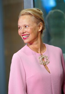 pamela-anderson-sizzles-on-the-red-carpet-at-san-sebastian-film-festival-for-the-last-showgirl-11.jpg