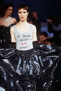 robinosler-Moschino Spring 1994.jpg