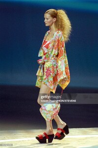 s00kenzo-24g.thumb.jpg.287b5e7faace952c244402270f48ca59.jpg