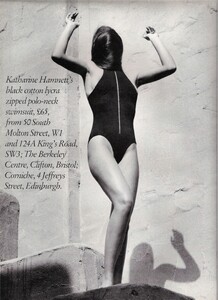 swells_swimsuits_05.thumb.jpg.71aa0344a755ba77e0f617293967ea13.jpg