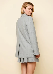 the-warren-blazer-776474.thumb.webp.821de221bad9a42f1e67868e02ad8b66.webp