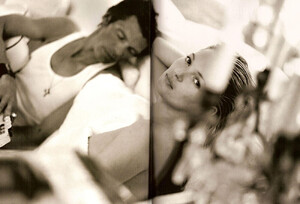 vofr-hm20060203sp-katemoss.thumb.jpg.1abc8151cac353838beb7cdcb2889027.jpg