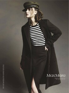 vogue-australia-2012-08-aug(dragged)19.thumb.jpg.9d09a451f8639d3e3122518728306b3a.jpg