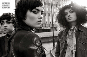 vogue-italia-01-2015_by_yelena-yemchuk_(4).thumb.jpg.d36d6f5c50d0b778b3a352f4f714cbf1.jpg