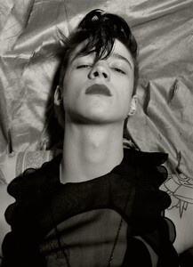 young_cool_29.thumb.jpg.cfa3daadba00656718c5d9a4a0e628f2.jpg