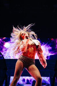 zara-larsson_homecoming_melinahagglund-11_53959333992_o.jpg