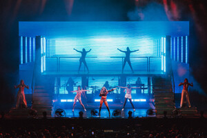 zara_larsson_bayside_2024_paoduell_12_53854277999_o.jpg