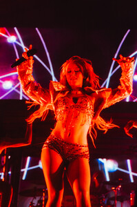 zara_larsson_homecoming_2024_paoduell_17_53960755020_o.jpg