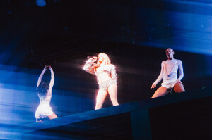 zara_larsson_homecoming_2024_paoduell_31_53960546873_o.jpg