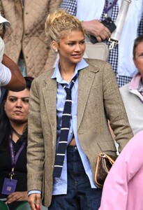 zendaya-at-wimbledon-tennis-championships-in-london-07-13-2024-6.jpg