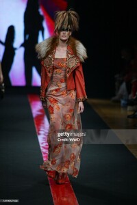 zikova f03hobeikaHC-7i.jpg