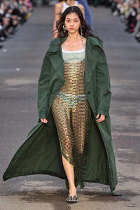 00033-the-attico-spring-2024-ready-to-wear-credit-gorunway.thumb.jpg.083e2370c71681e97658364bb5084dfc.jpg