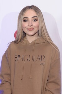 1035kfm-jb18_001.jpg