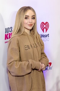 1035kfm-jb18_004.jpg