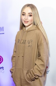 1035kfm-jb18_006.jpg