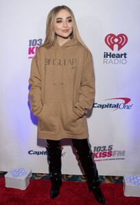 1035kfm-jb18_017.jpg