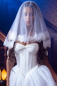 10645-White_Trixie_4.jpg