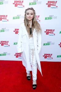 16-1027kfm-vill_003.jpg