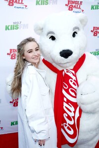 16-1027kfm-vill_004.jpg