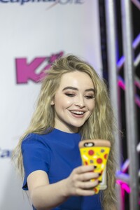 17kiss108-jb_008.jpg
